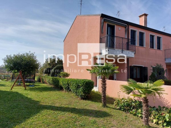 casa indipendente in vendita a Venezia in zona Sant'Erasmo