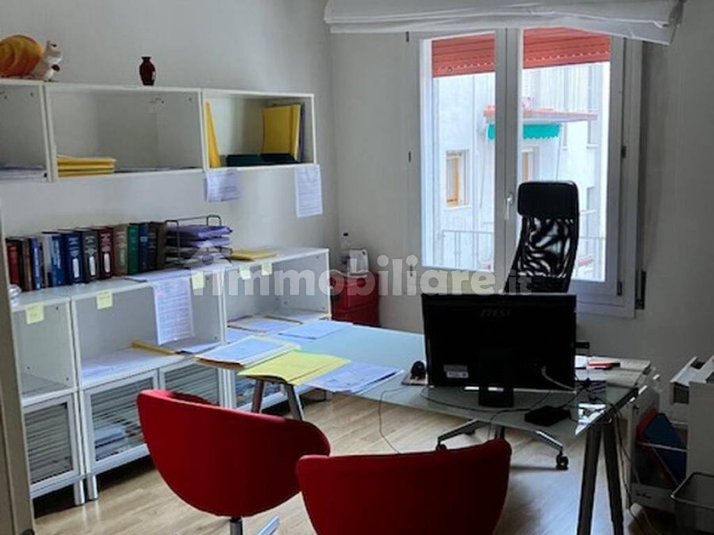 ufficio in vendita a Venezia in zona Marghera