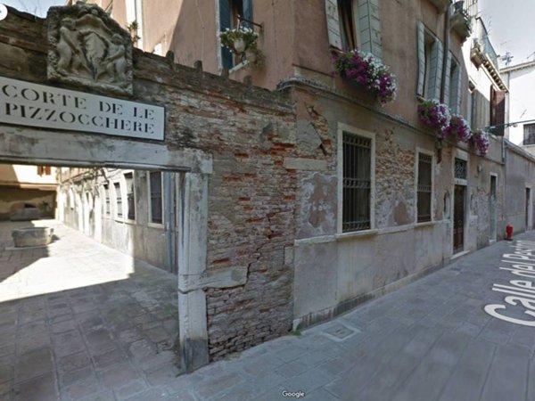 appartamento in vendita a Venezia in zona Murano