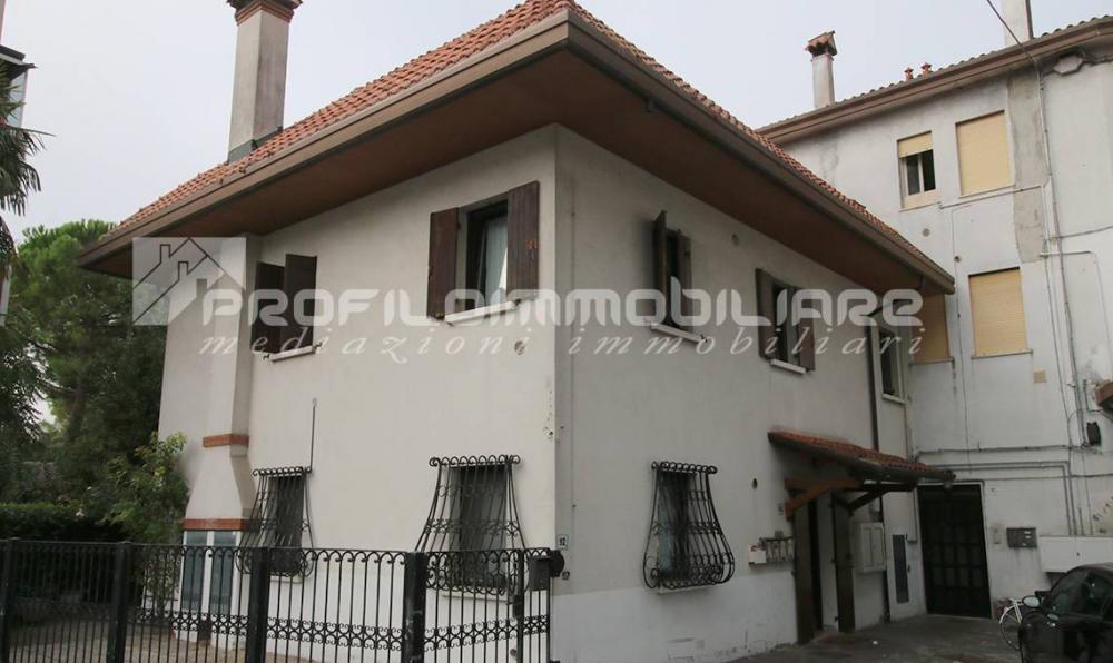casa indipendente in vendita a Venezia in zona Mestre