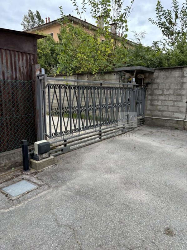 locale di sgombero in vendita a Venezia in zona Marghera