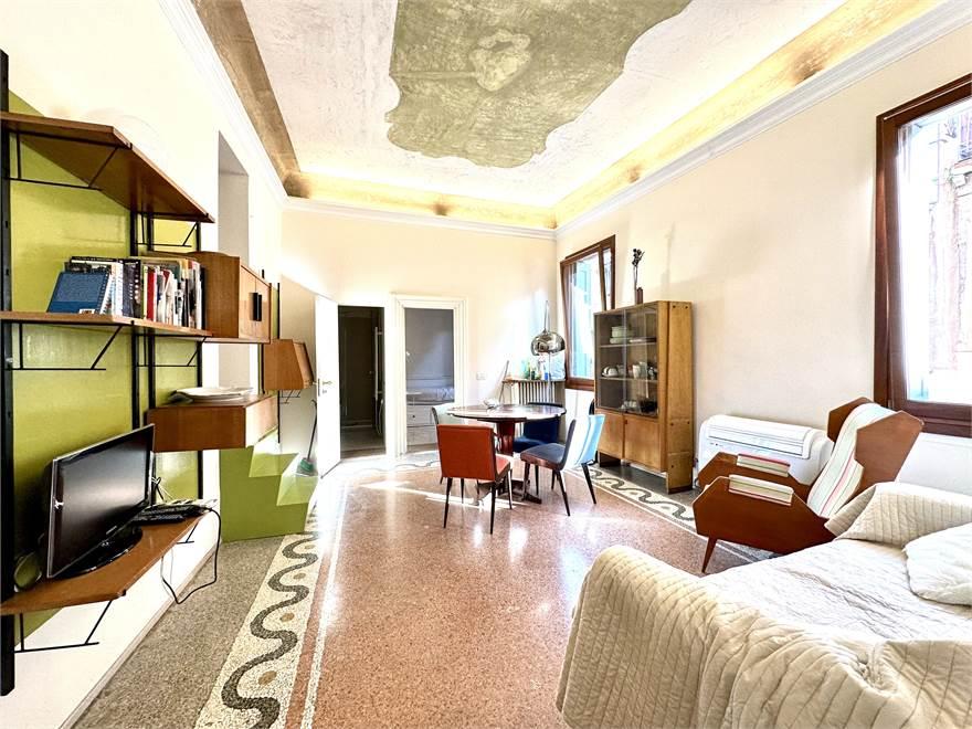 appartamento in vendita a Venezia in zona Murano