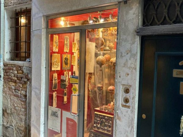 negozio in vendita a Venezia in zona Sestiere Castello