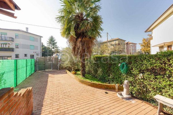 casa indipendente in vendita a Venezia in zona Marghera