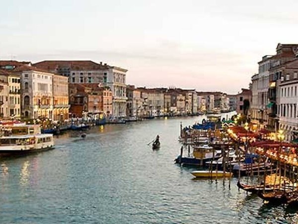 intera palazzina in vendita a Venezia in zona Sestiere Cannaregio