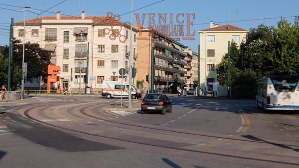 ufficio in vendita a Venezia in zona Mestre
