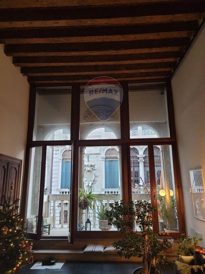 appartamento in vendita a Venezia in zona Sestiere Castello