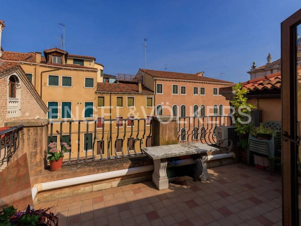 casa indipendente in vendita a Venezia in zona Sestiere San Polo