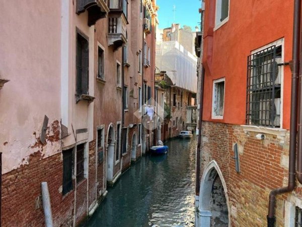 negozio in vendita a Venezia in zona Murano