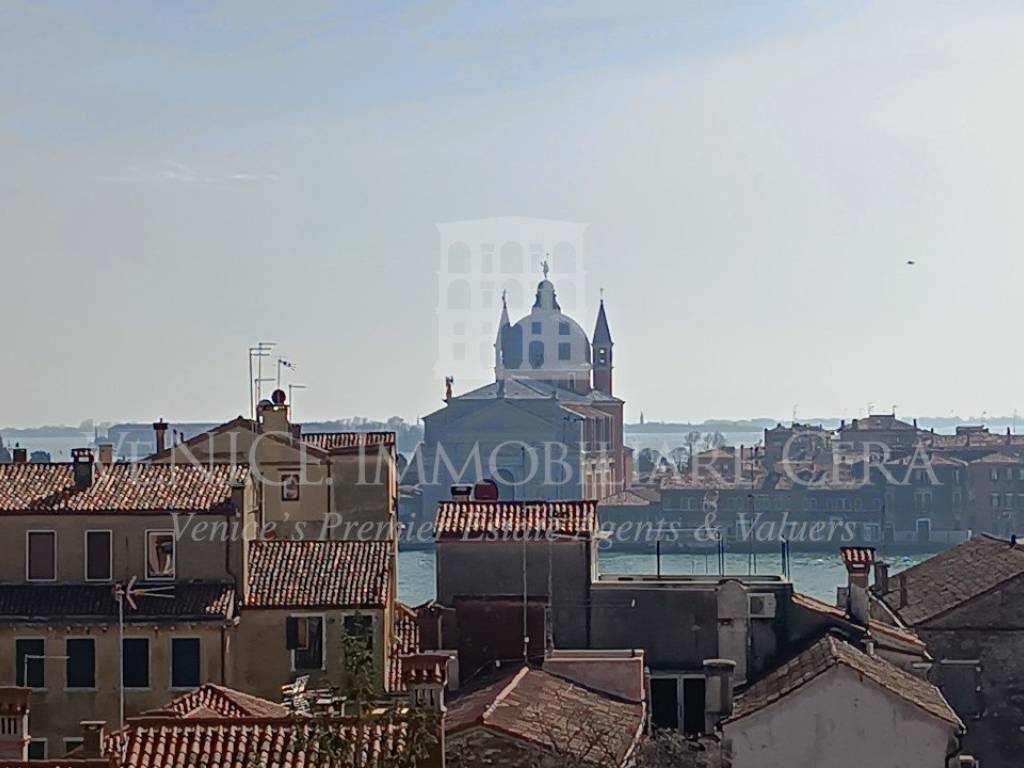 appartamento in vendita a Venezia in zona Sestiere Dorsoduro