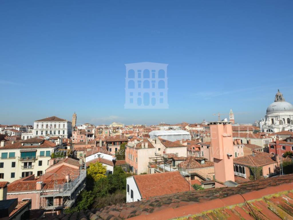 appartamento in vendita a Venezia in zona Sestiere Dorsoduro