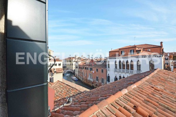 appartamento in vendita a Venezia in zona Sestiere Cannaregio