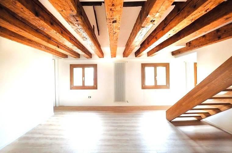 appartamento in vendita a Venezia in zona Sestiere Cannaregio
