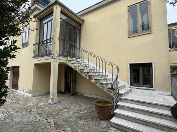 casa indipendente in vendita a Venezia in zona Mestre