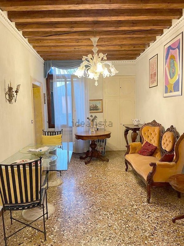 appartamento in vendita a Venezia in zona Sestiere Dorsoduro