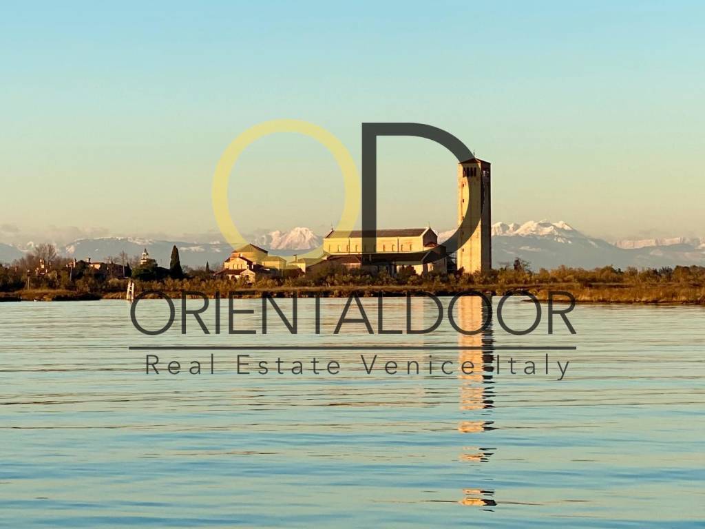 intera palazzina in vendita a Venezia in zona Burano