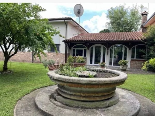 casa indipendente in vendita a Venezia in zona Trivignano