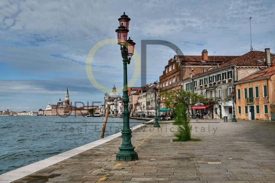 casa indipendente in vendita a Venezia in zona Giudecca