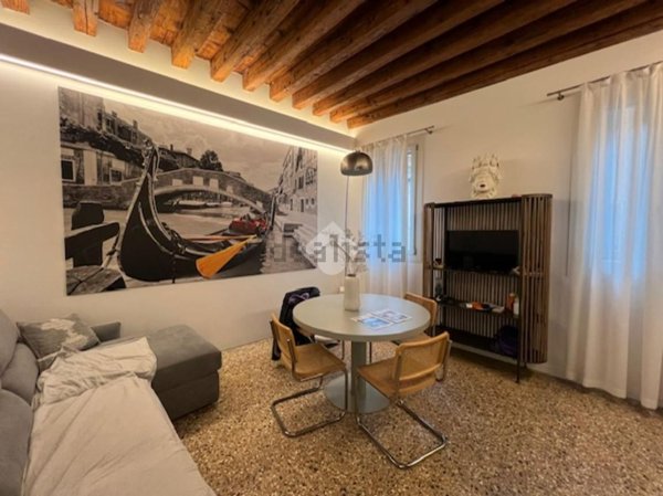 appartamento in vendita a Venezia in zona Sestiere Santa Croce