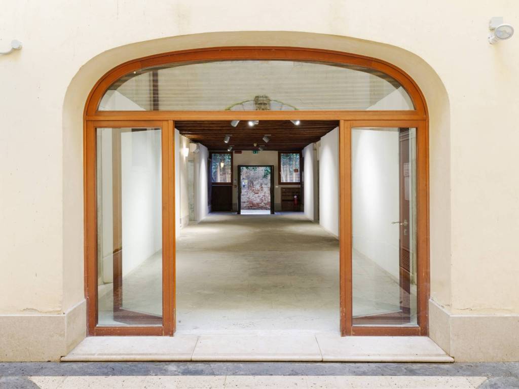 intera palazzina in vendita a Venezia in zona Sestiere Dorsoduro