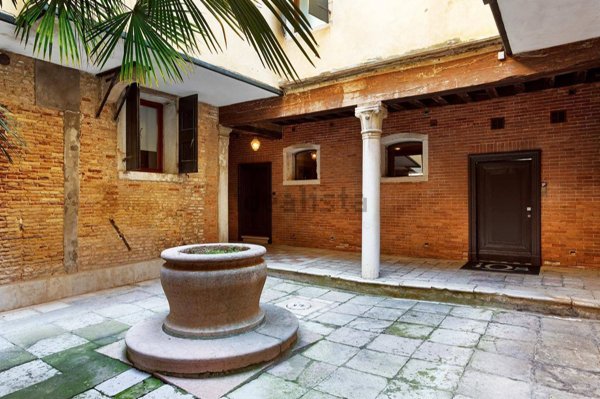 appartamento in vendita a Venezia in zona Sestiere San Marco