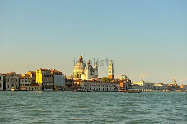 appartamento in vendita a Venezia in zona Sestiere Dorsoduro