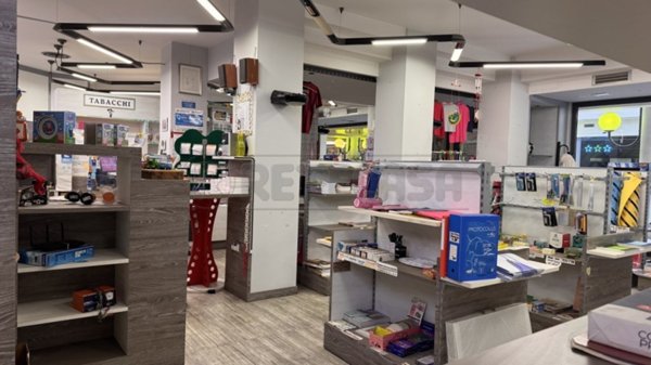 negozio in vendita a Venezia in zona Zelarino