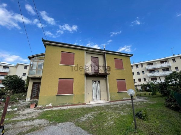 casa indipendente in vendita a Venezia in zona Carpenedo