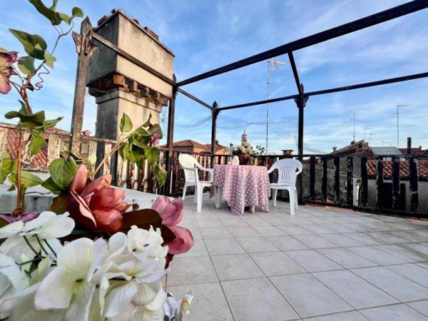 casa indipendente in vendita a Venezia in zona Sestiere Cannaregio