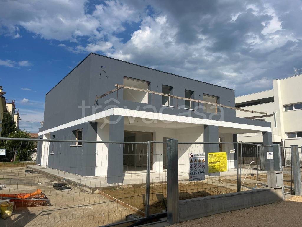 casa indipendente in vendita a Venezia in zona Mestre