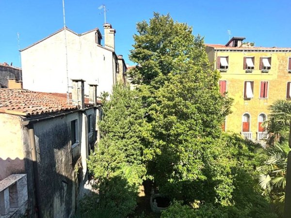 appartamento in vendita a Venezia in zona Sestiere Cannaregio