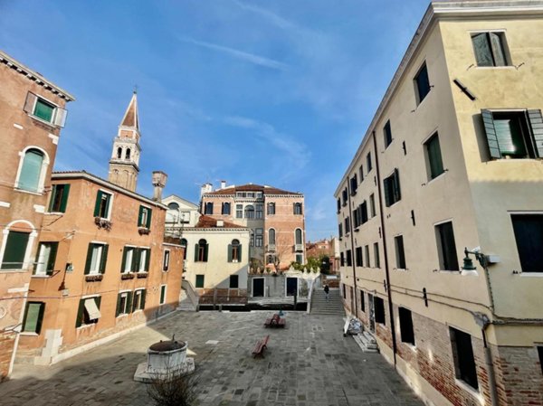 casa indipendente in vendita a Venezia in zona Sestiere Castello