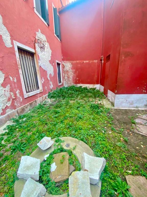 casa indipendente in vendita a Venezia in zona Sestiere Castello