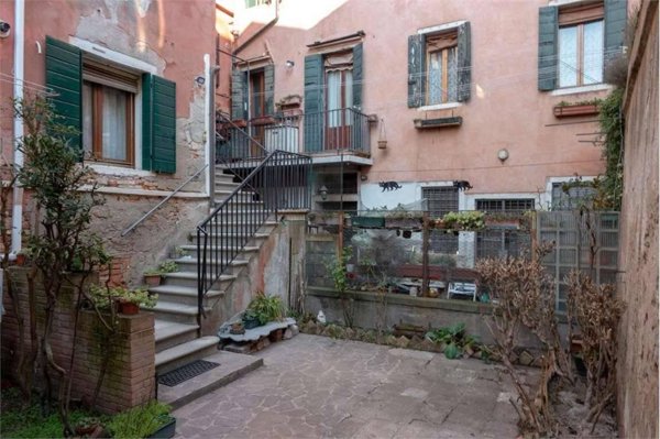 appartamento in vendita a Venezia in zona Sestiere Cannaregio