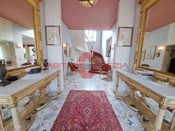 casa indipendente in vendita a Venezia in zona Lido di Venezia