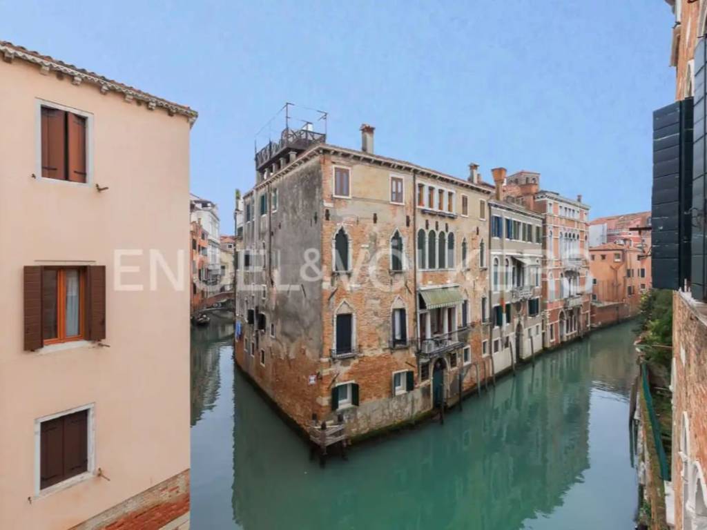 appartamento in vendita a Venezia in zona Sestiere Cannaregio
