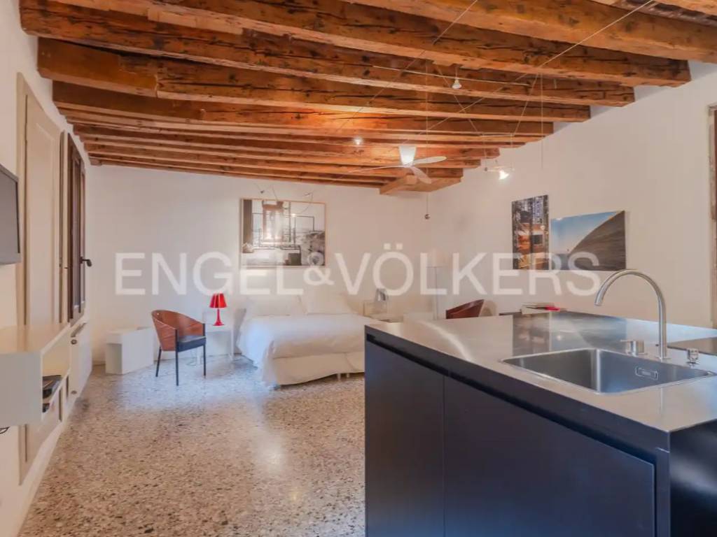 appartamento in vendita a Venezia in zona Sestiere Cannaregio