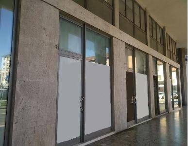 negozio in vendita a Venezia in zona Marghera