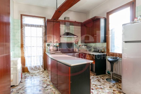 casa indipendente in vendita a Venezia in zona Lido di Venezia