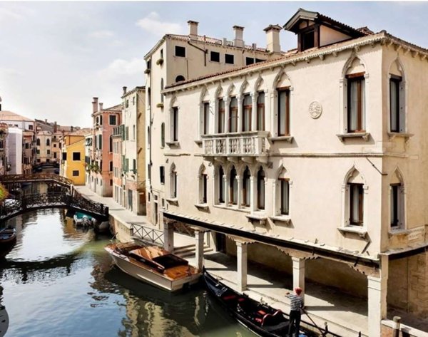 negozio in vendita a Venezia in zona Sestiere San Polo