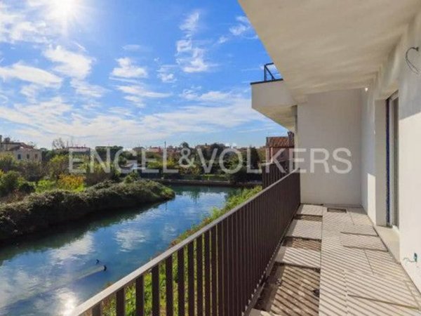 appartamento in vendita a Venezia in zona Lido di Venezia