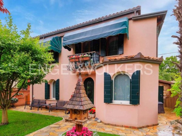 casa indipendente in vendita a Venezia in zona Lido di Venezia