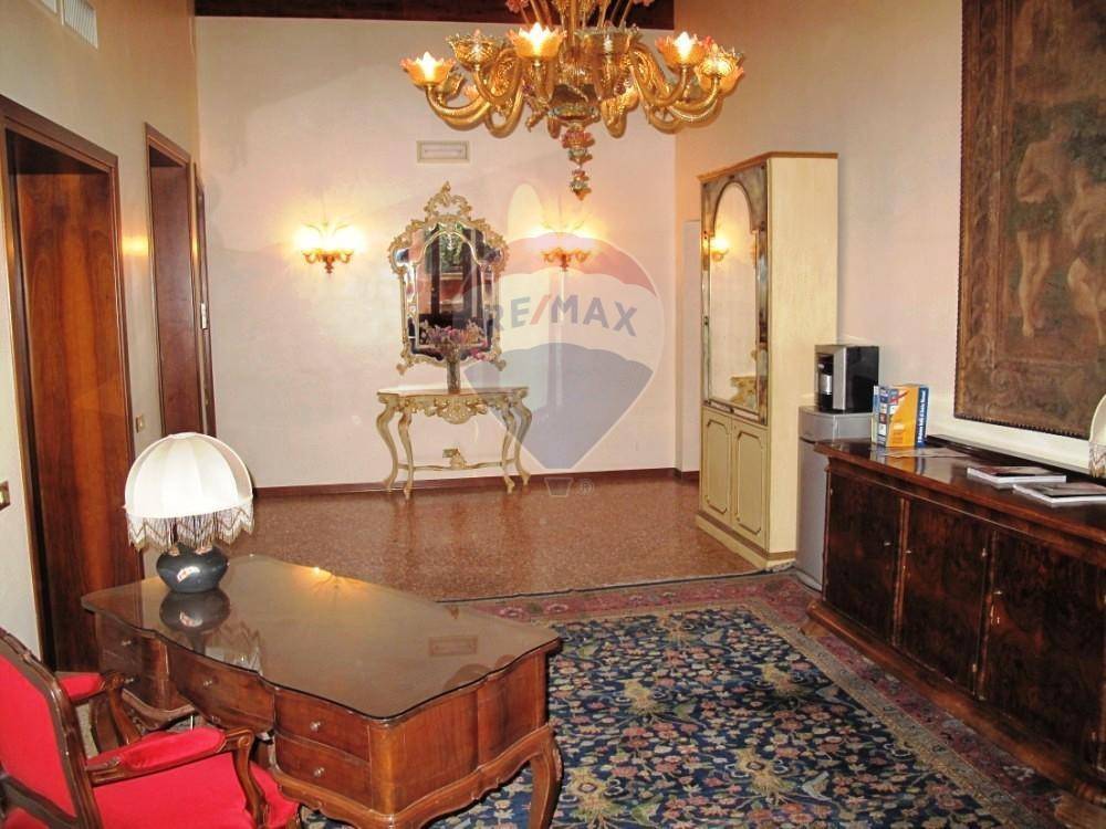 appartamento in vendita a Venezia in zona Sestiere San Marco