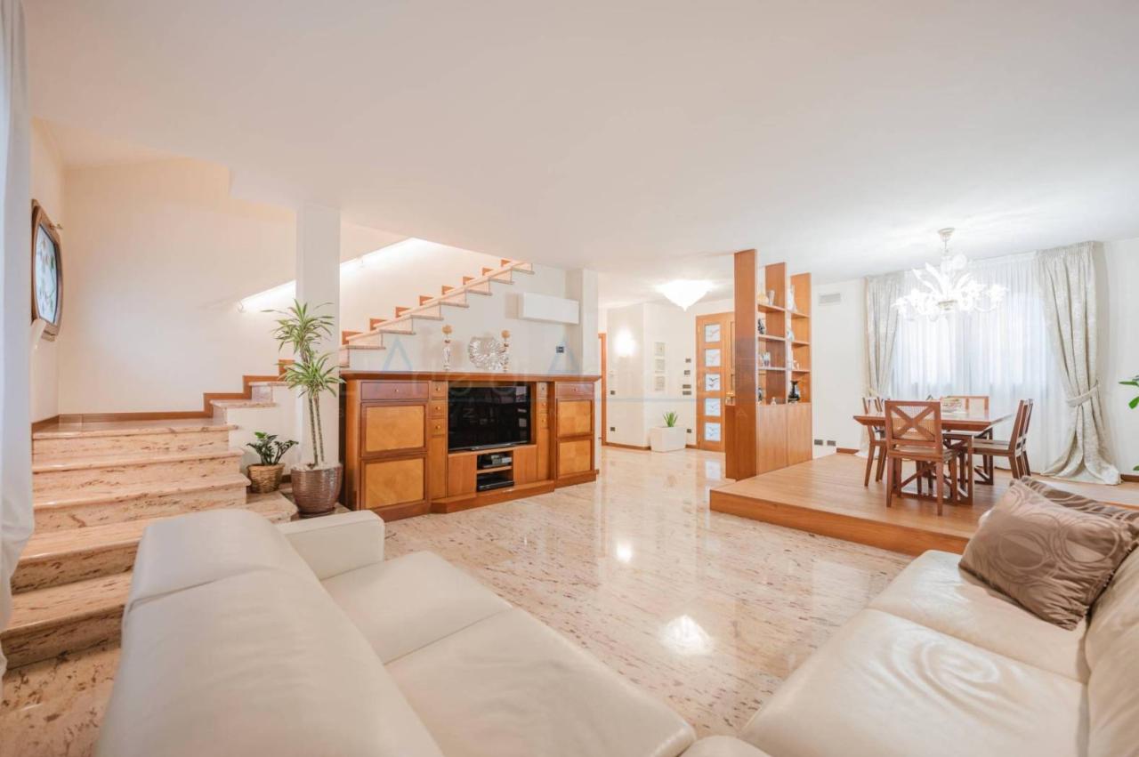 casa indipendente in vendita a Venezia in zona Mestre