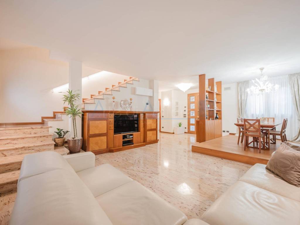 casa indipendente in vendita a Venezia in zona Mestre