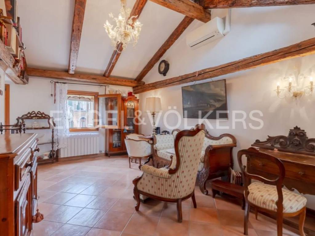 appartamento in vendita a Venezia in zona Sestiere Cannaregio