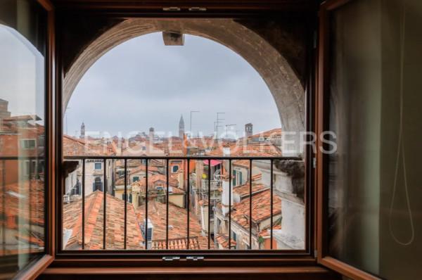 appartamento in vendita a Venezia in zona Sestiere San Polo