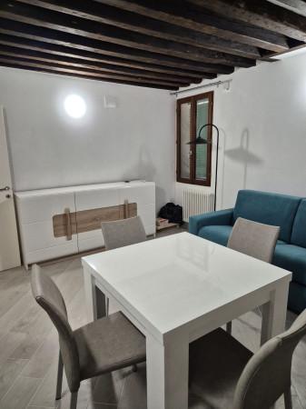 appartamento in vendita a Venezia in zona Sestiere Santa Croce