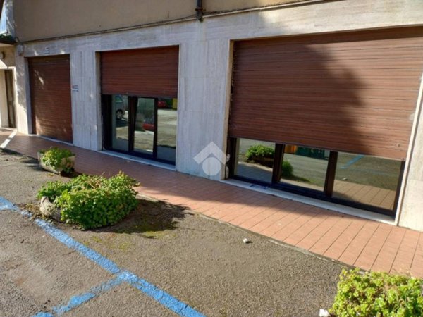 negozio in vendita a Venezia in zona Marghera