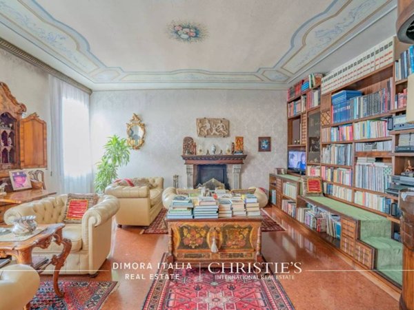 appartamento in vendita a Venezia in zona Sestiere Santa Croce